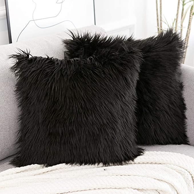 550 BLACK Faux Fur Pillow	