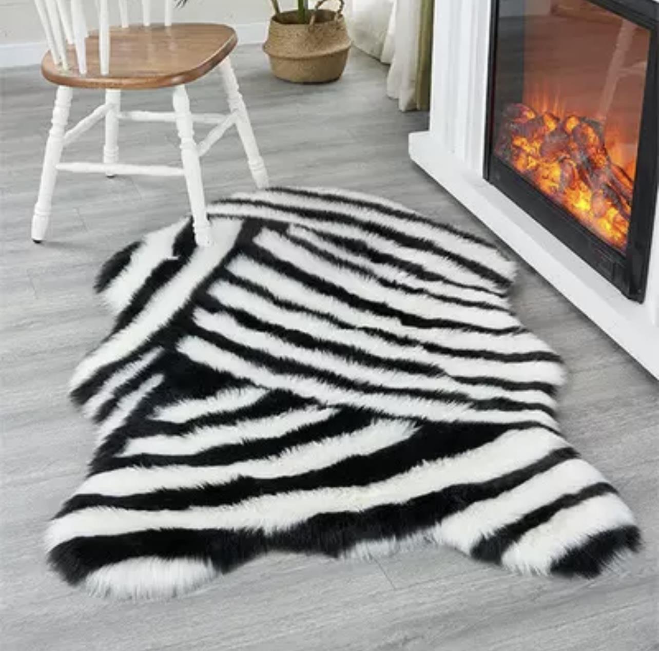 170 ZEBRA STRIPED RUG	