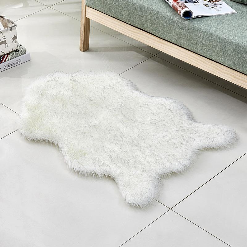 271 White & Black Shag Rug